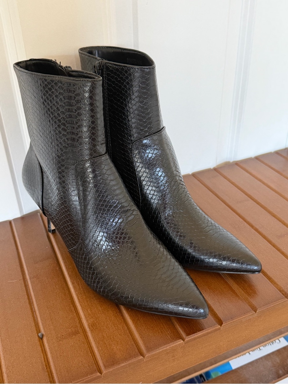 Rebecca Minkoff Pointed Toe Black Snake-Embossed Ankle Boots size 9.5